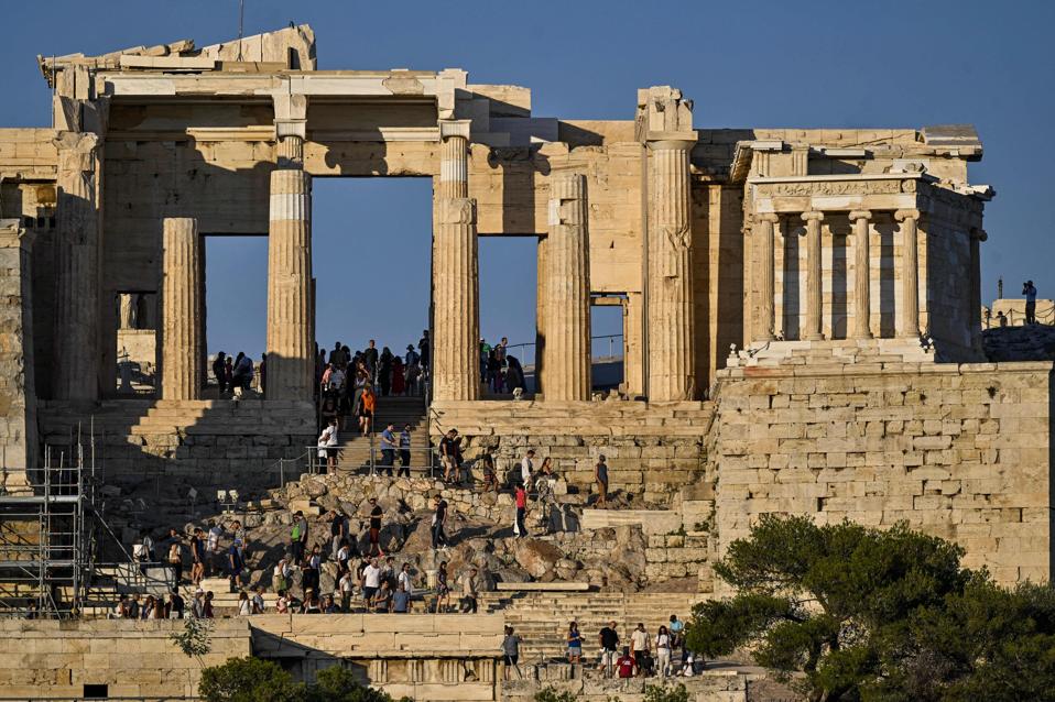 GREECE-archaeology-tourism