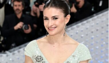 Daughter of famous actress is the frontrunner to take over for Anna Wintour at Vogue: report