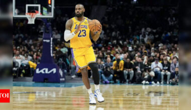LeBron James’ ‘I AM MORE THAN’ available at 50% off in Barnes & Noble’s Back-to-School Book Haul | NBA News