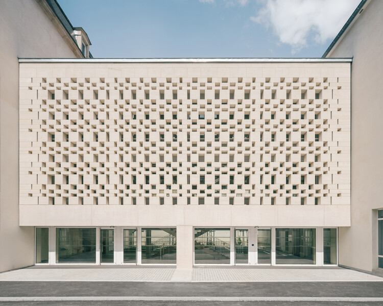 European University Center Refurbishment and Modernization / Agence Vulcano-Gibello - Exterior Photography
