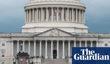 Trump news at a glance: president eyes ‘long-term’ DC police takeover; warns Putin of consequences if no ceasefire reached | Trump administration