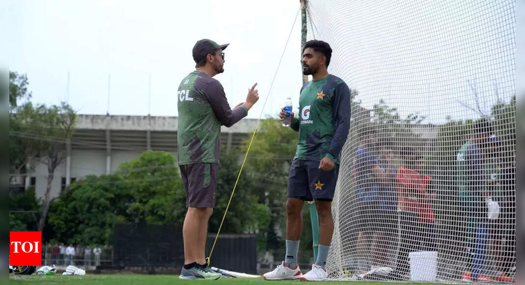 92 all out! Ex-Pakistan cricketer slams Mike Hesson's appointment as head coach — 'I don’t know what qualities…' | Cricket News