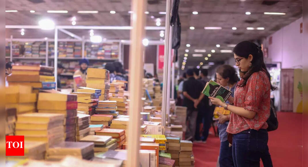 Quirky stationery & multilingual reads a hit at the book fair | Events Movie News