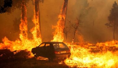 Heat wave hampers fight against wildfires in Spain, Portugal, Greece