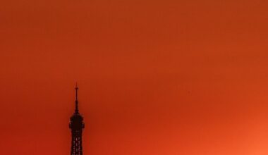 In France, Sweltering Is a Climate Virtue | World News