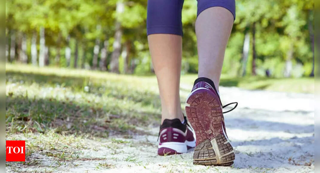 Knee Osteoarthritis: Study reveals how a small change in your walking style can relieve knee osteoarthritis |