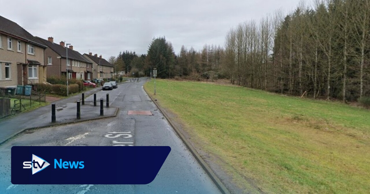 Man racially abused and left in hospital after 'unprovoked' attacked in Glasgow