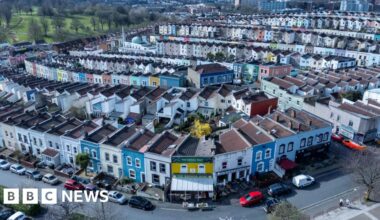 'Unaffordable' Bristol rents rise to more than a third of income