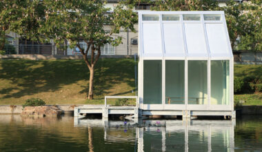 Pylon of Permanence Showcases Water-Filled Glass at the Venice Architecture Biennale 2025