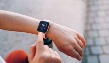 Save £105 on a 'premium' smartwatch that's 'just like Apple' as it drops to under £25