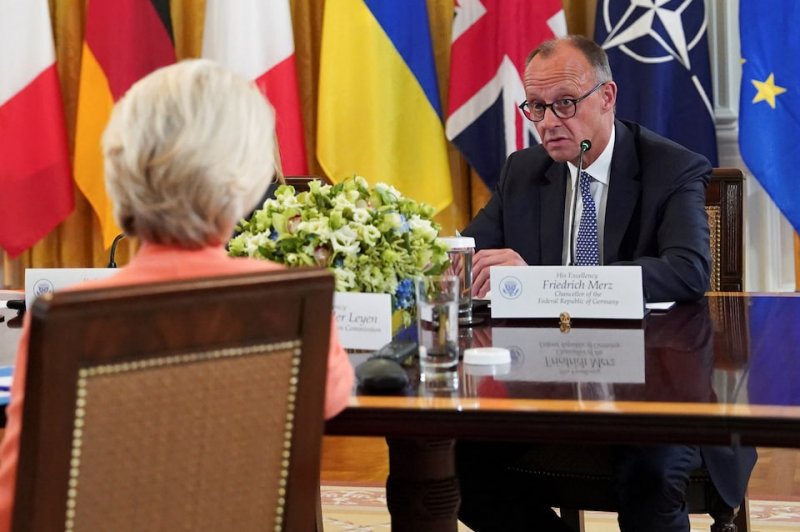 Talk of troop deployments to Ukraine stirs debate in Germany