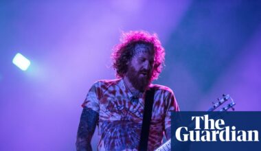 Brent Hinds, former lead guitarist of Mastodon, dies in motorcycle crash | Mastodon