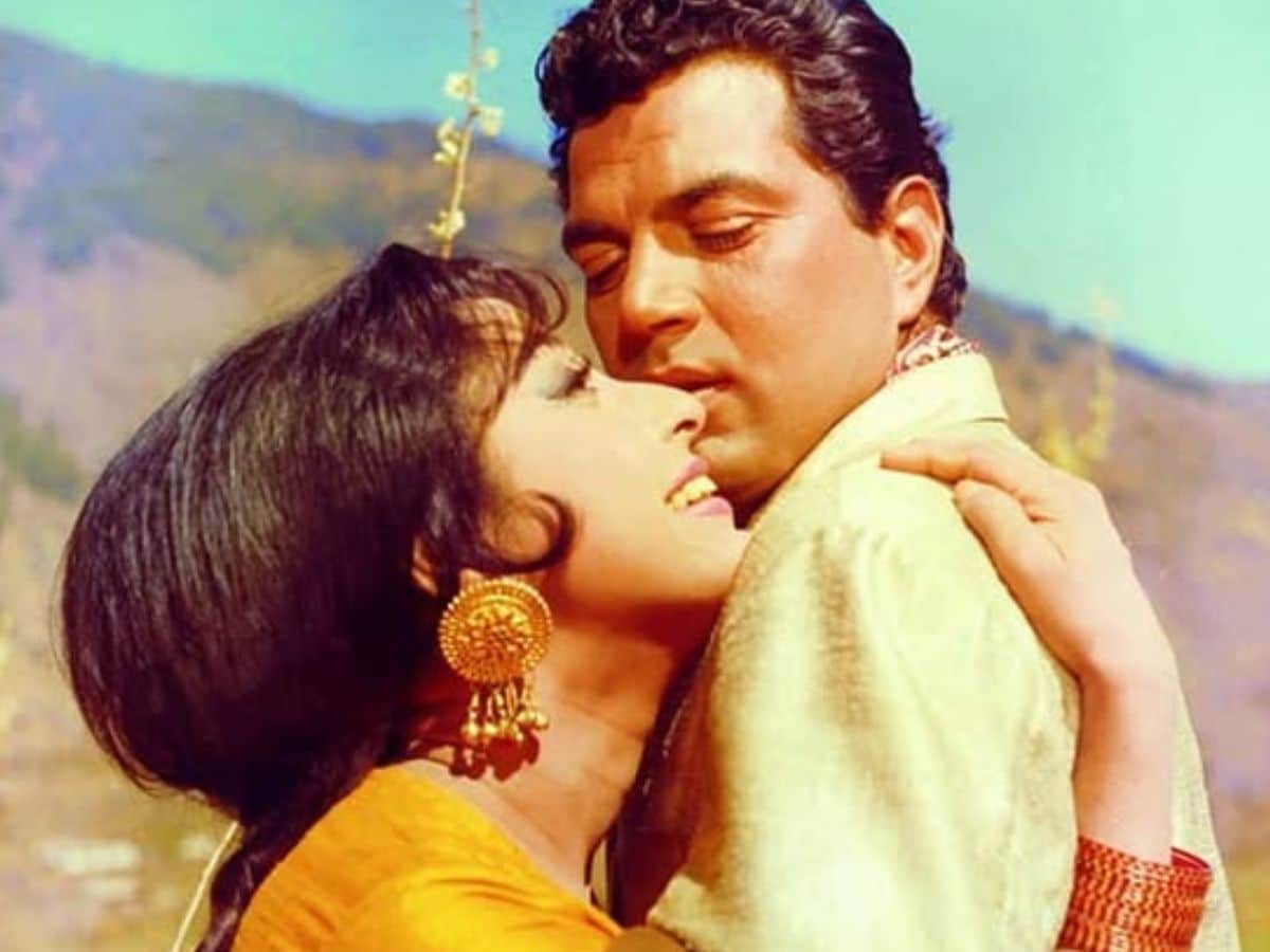 Mala Sinha, Mala Sinha struggle, Mala Sinha life story, Mala Sinha husband, Mala Sinha daughter, माला सिन्हा की उम्र, माला सिन्हा की फिल्में, माला सिन्हा की कुल संपत्ति, माला सिन्हा की वर्तमान स्थिति, माला सिन्हा के गाने