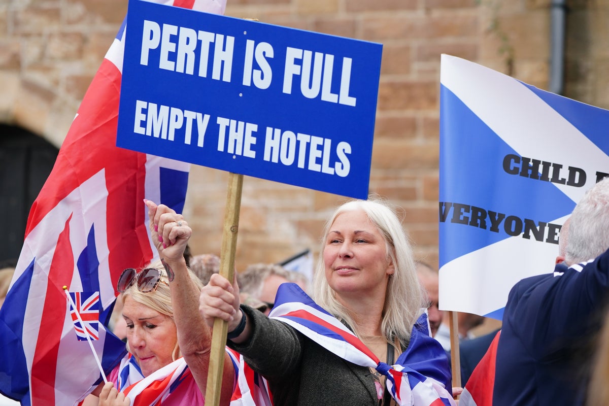 Asylum hotel protests latest: Fresh wave of anti-migrant demonstrations expected across UK