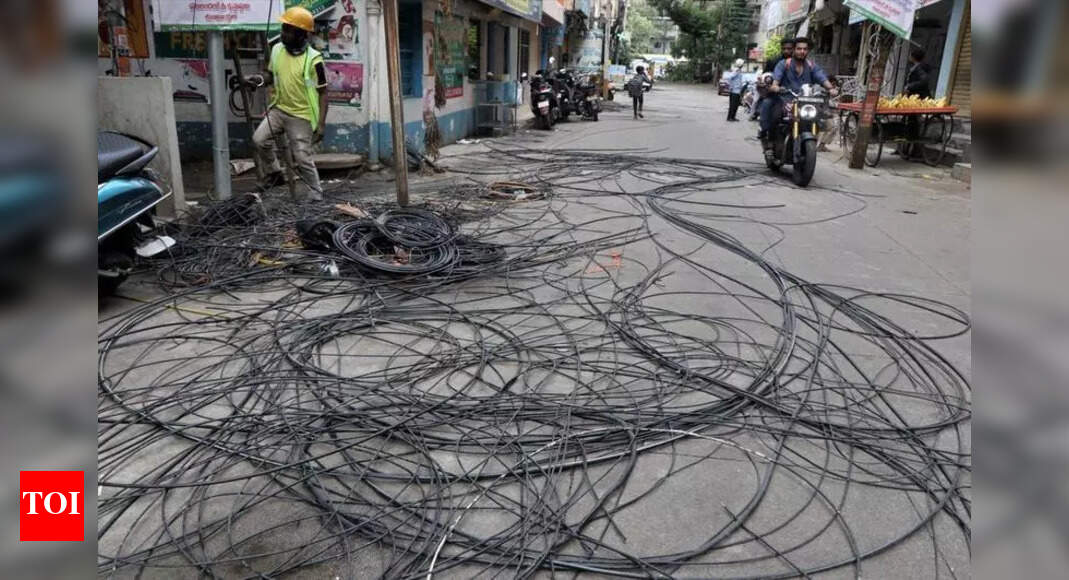 Internet down as discom clears dangling power cables | Hyderabad News