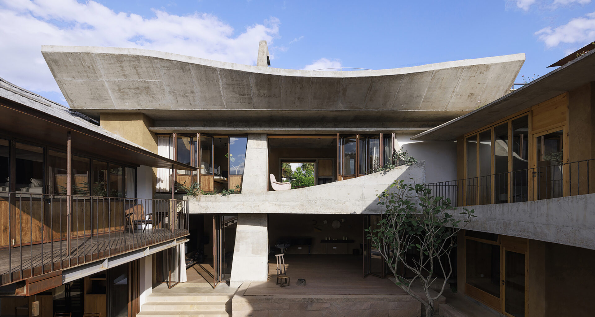 No. 8 House in Dongnan Village / xiān Architects