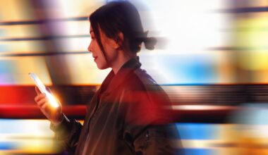 Experts Warn Major Internet Outage Is Imminent: Here's How To Make A Backup Tech Plan