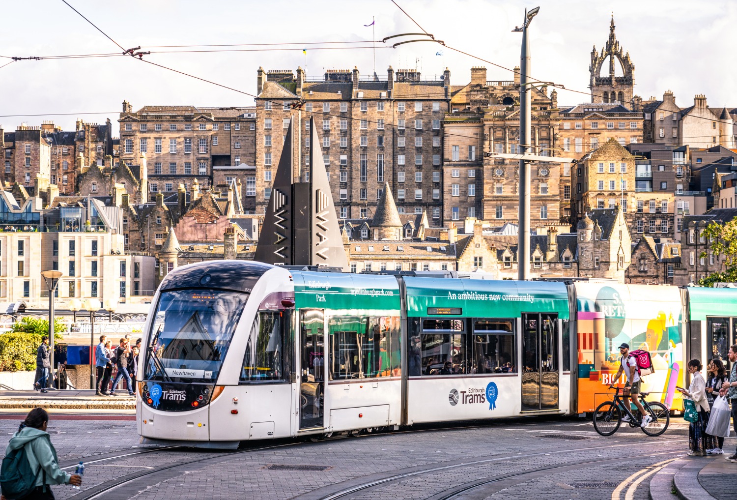 Edinburgh eyes expansion of tram network