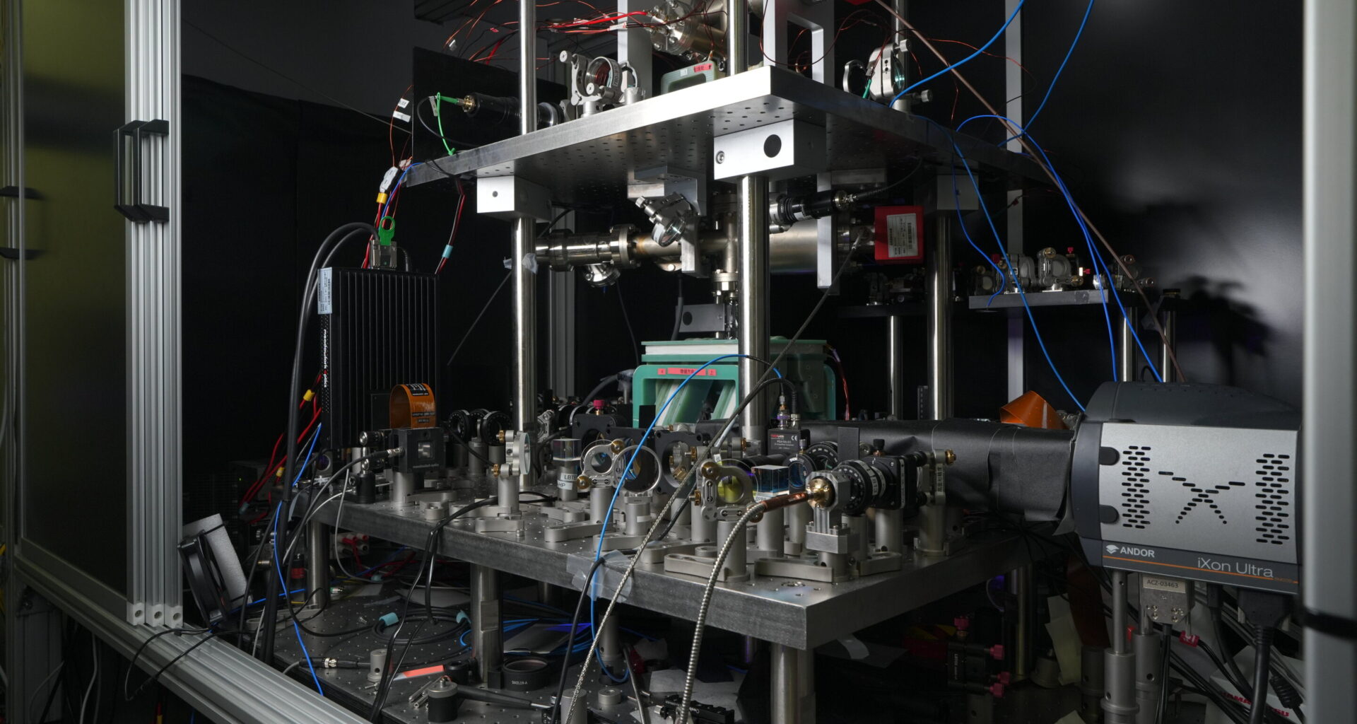 AI-enhanced technique assembles defect-free arrays with thousands of atoms