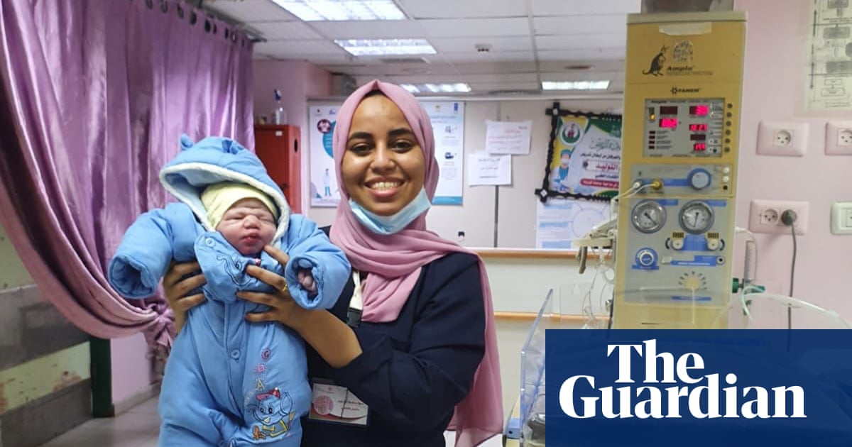 UK vows to help 30 more students leave Gaza to take up university places | Gaza