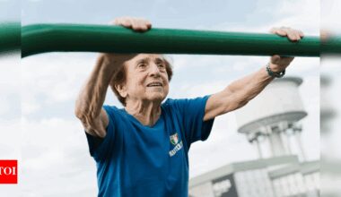 She’s 92, but her muscles function like someone in their 20s, and she keeps breaking records: What's her secret |