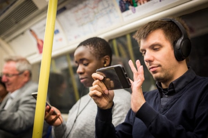 Public transport passengers in London urged to use headphones