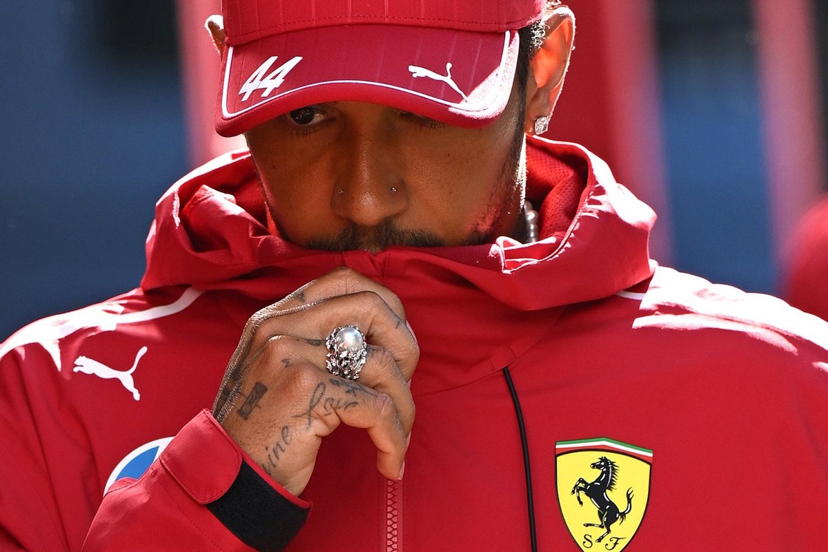 Hamilton's self-assessment of 2025 F1 season is "nonsense", says Russell