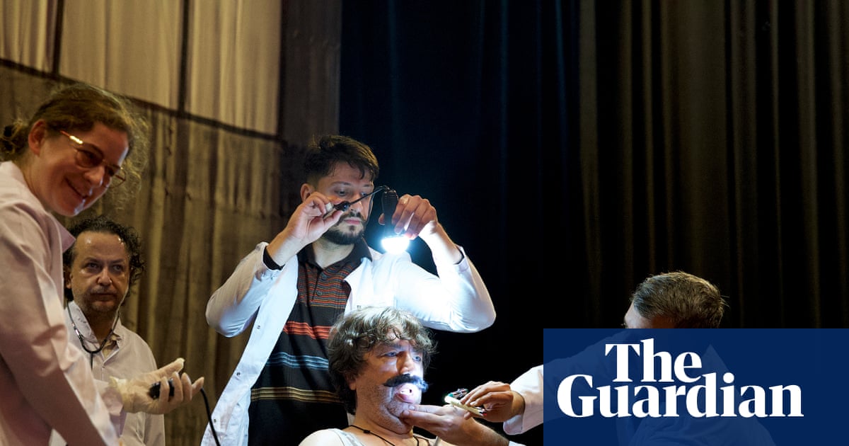 Opera tells story of German journalist who posed as migrant worker for two years | Germany