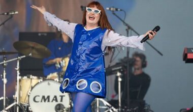 ‘Yes, this is normal’ – CMAT ‘giving away Royal Family-style commemorative plates’ to celebrate new album