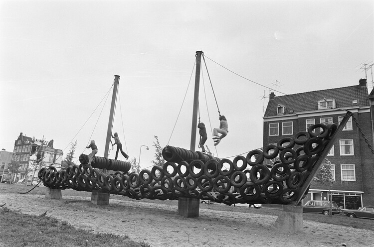 Unconventional Playgrounds: Built from Junk, Shaped by Concrete, Freed by Play - Image 3 of 13