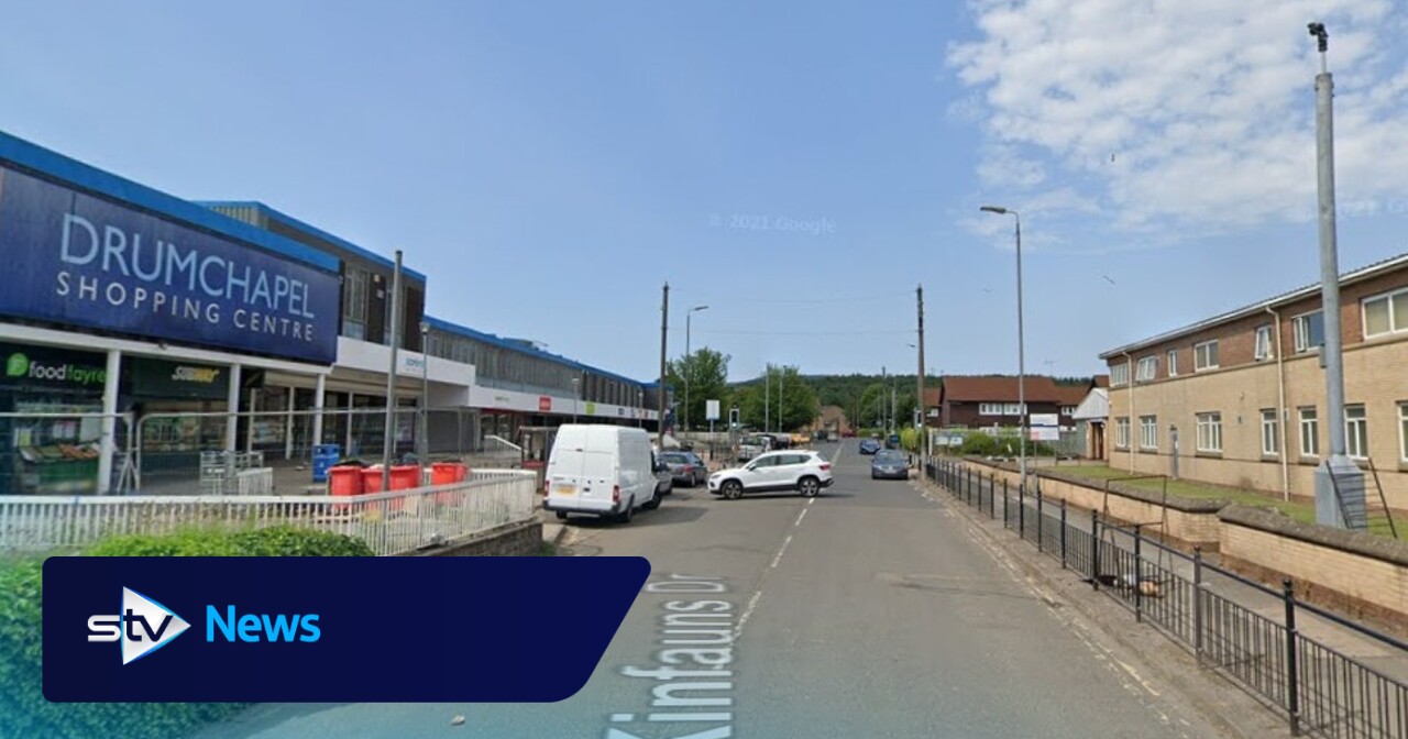 Two men taken to hospital and charged after 'stabbing' on Drumchapel street