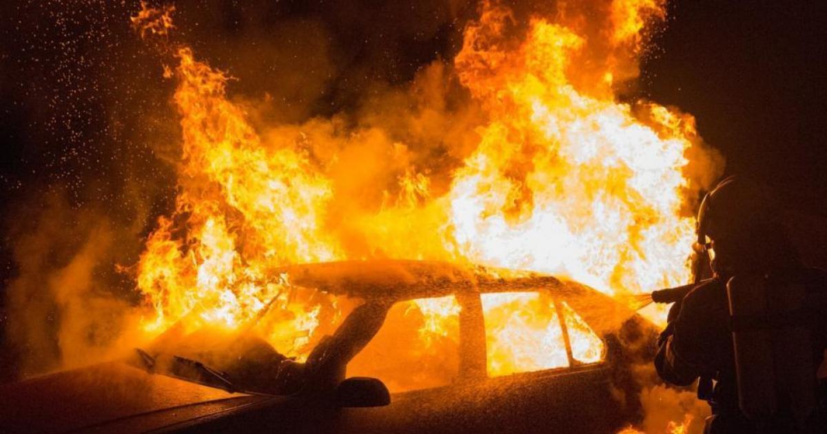 Probe after car 'set alight' outside home in Renfrew