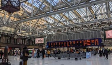 Passengers of Glasgow bus service warned due to 'filming'