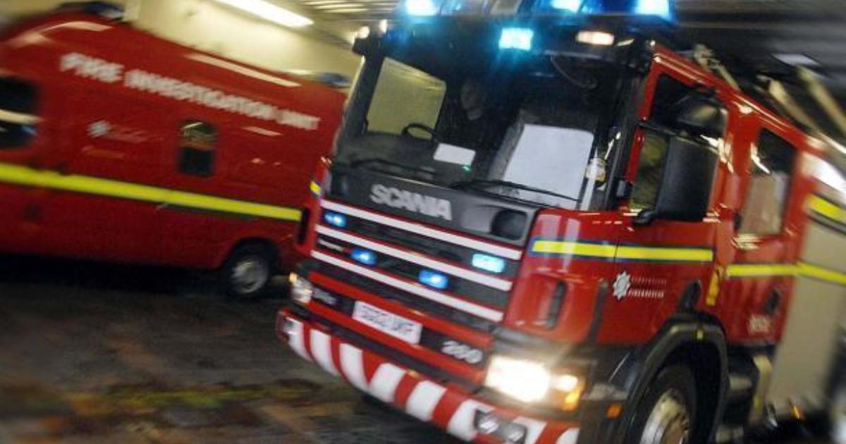 Man and woman hospitalised after late-night Paisley fire