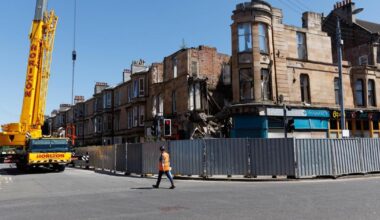 Council boss urged to step in after Glasgow tenement collapse