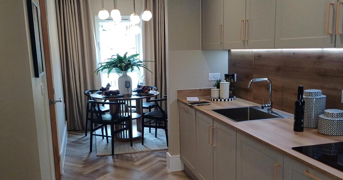 Maybank, Halesowen: Look inside show homes on development