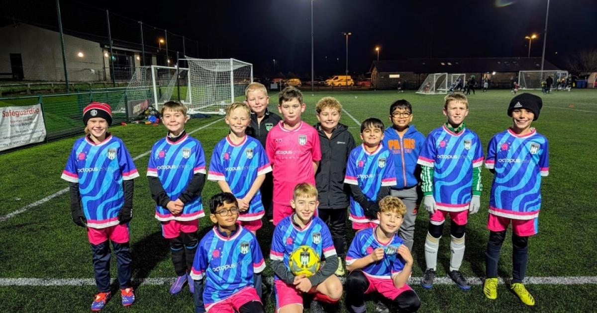 Octopus Energy gives free kits to Almondsbury footballers