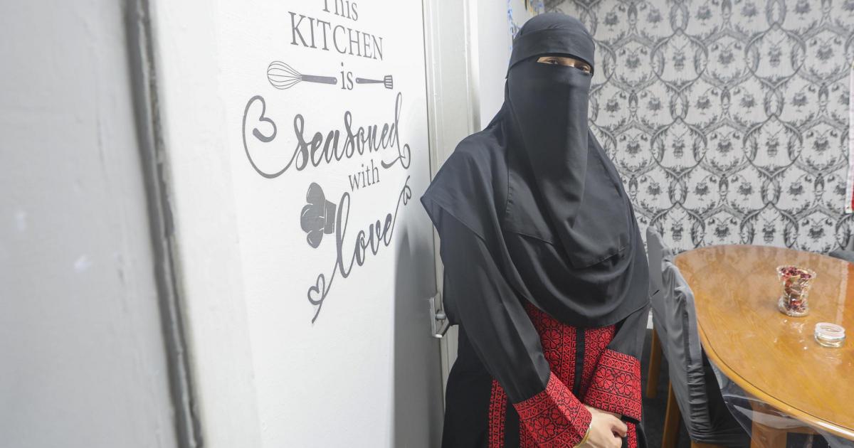Glasgow racist attacks mother in front of son, 11, at bus stop