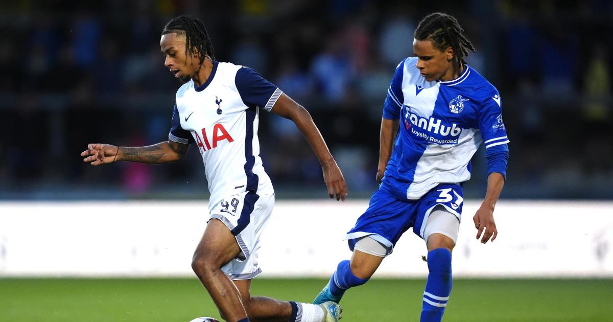 Brighton sign Kofi Shaw after Aston Villa and Leeds links