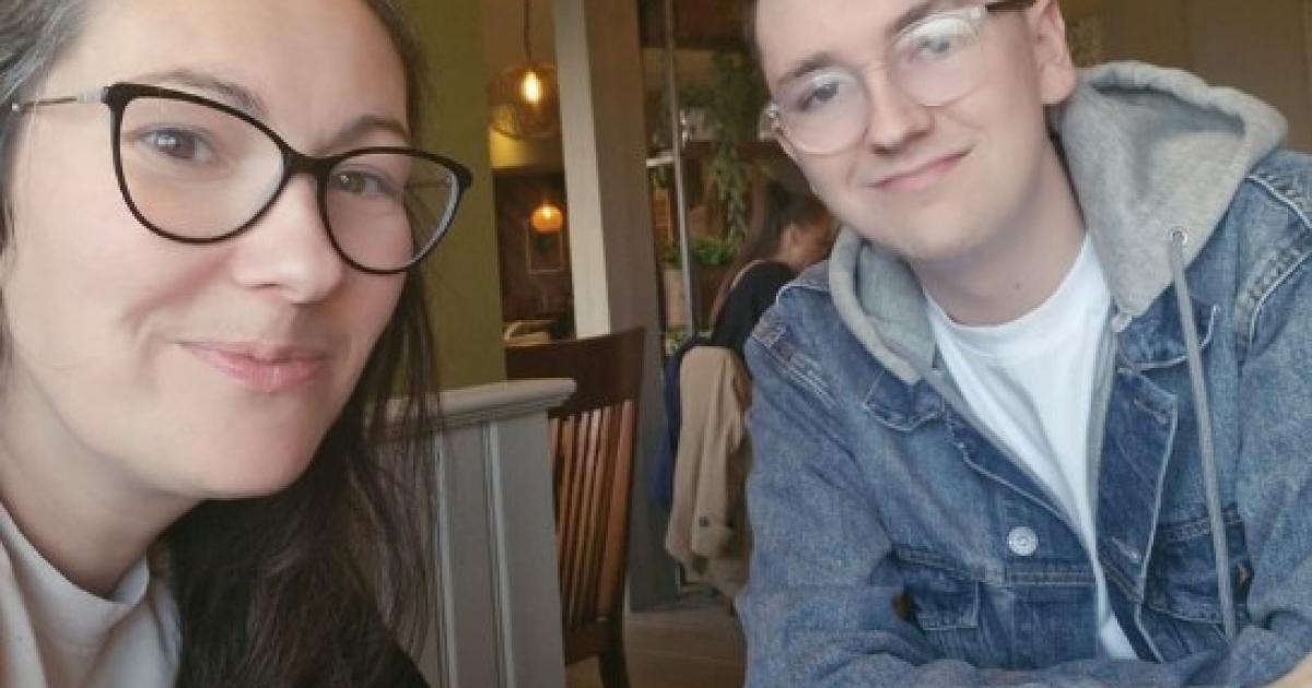 Oldbury mum honoured for supporting son with epilepsy