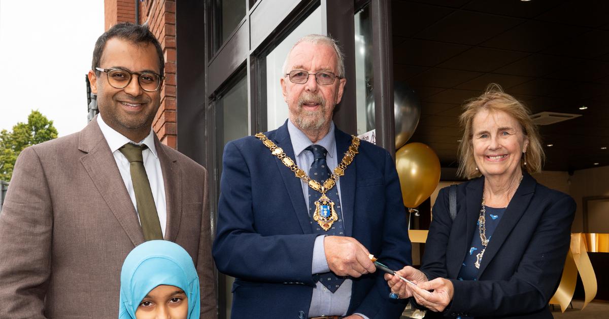 Osbornes of Evesham moves location after 40 years