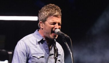 Fans head to Murrayfield as Oasis play in Scotland for first time in 16 years