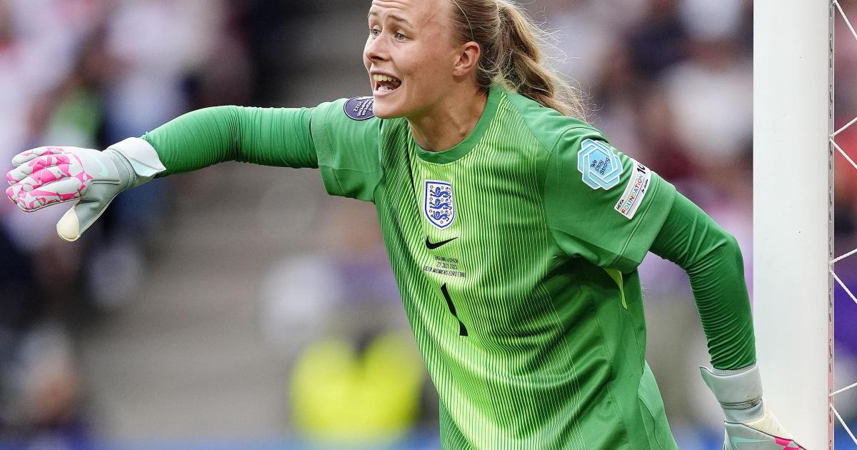 Hannah Hampton admits throwing Spain counterpart’s water bottle into crowd
