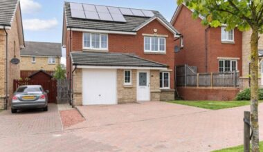 Inside Glasgow home that 'needs to be seen' as hits market