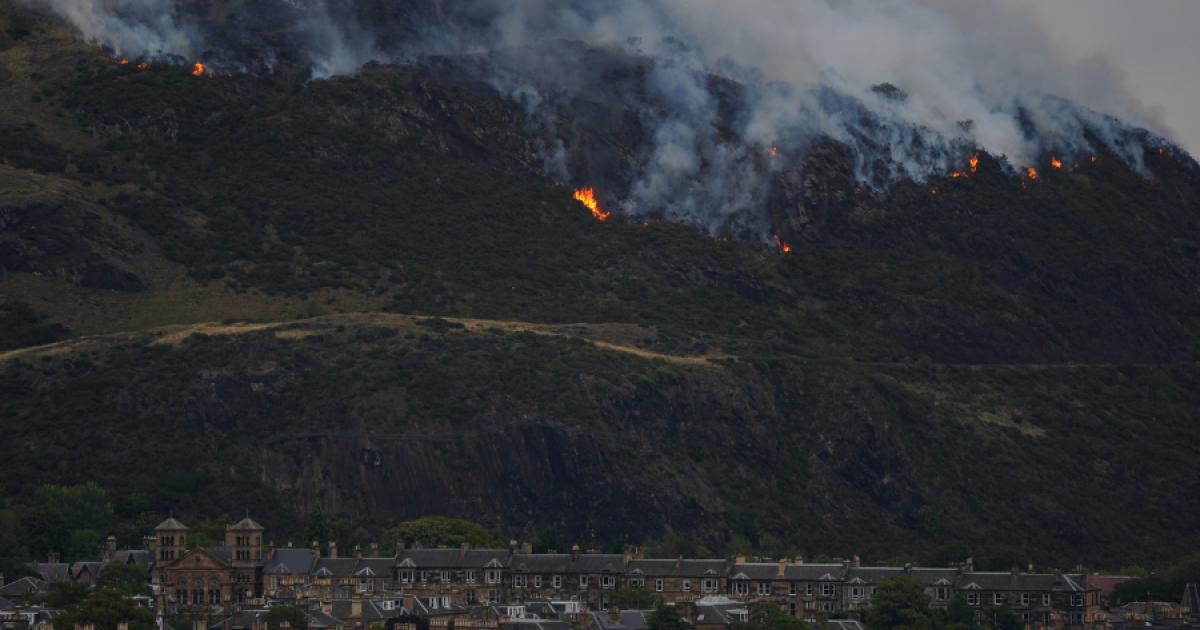 Firefighters battle Arthur’s Seat blaze in Edinburgh overnight