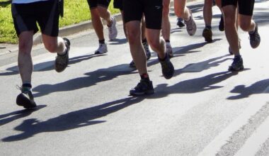Driver mounted pavement to pass traffic during Glasgow Men's 10k