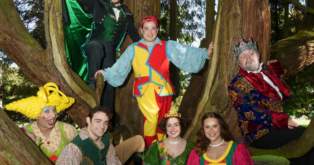 Young dancers wanted for East Renfrewshire's Cinderella