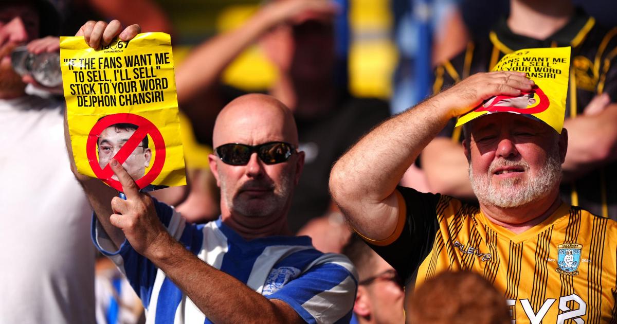 Bolton Wanderers show solidarity with Sheffield Wednesday