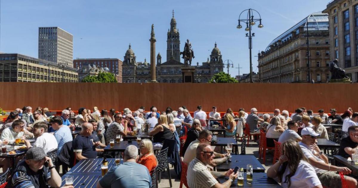 Glasgow to be as warm as Spanish holiday hotspot today