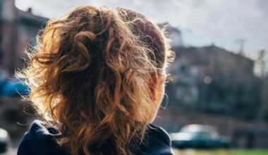 How many young people are injured by knives in London?